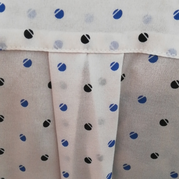 White Blouse with Navy and Blue Circles/Dots (NWT) - Picture 8 of 11